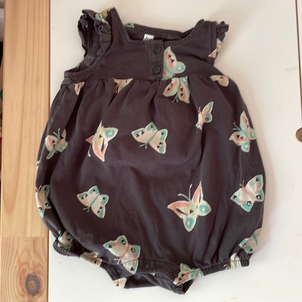 Tea Collection bubble romper